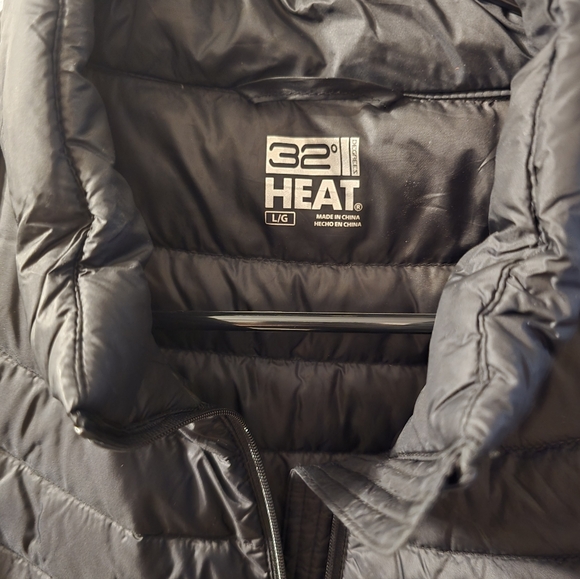 32 Degrees Women's Lightweight Recycled Poly-Fill Packable Jacket - Picture 4 of 4